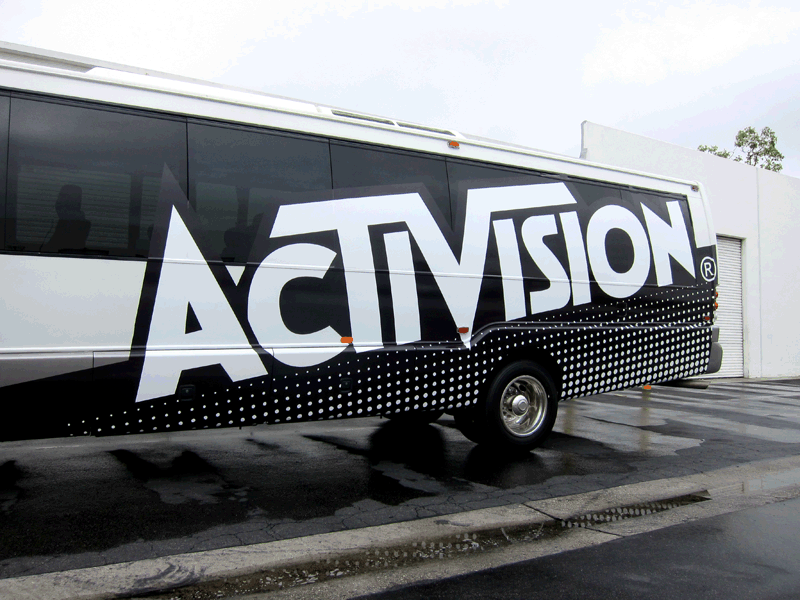 6_activision_busgraphics_iconography