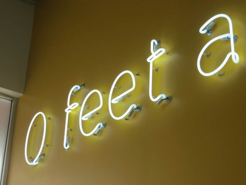 neon_indoor-sign