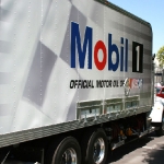 2_mobil_boxtruckwrap_iconography