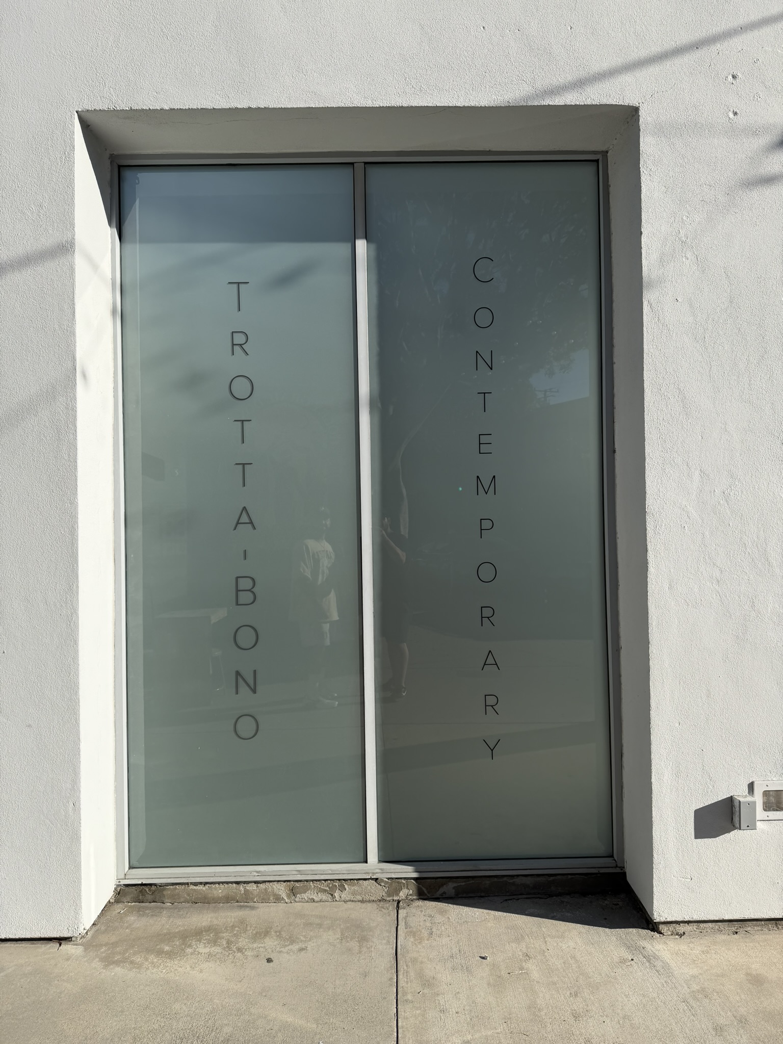 Custom Etched Vinyl Transforms Storefront in Santa Monica