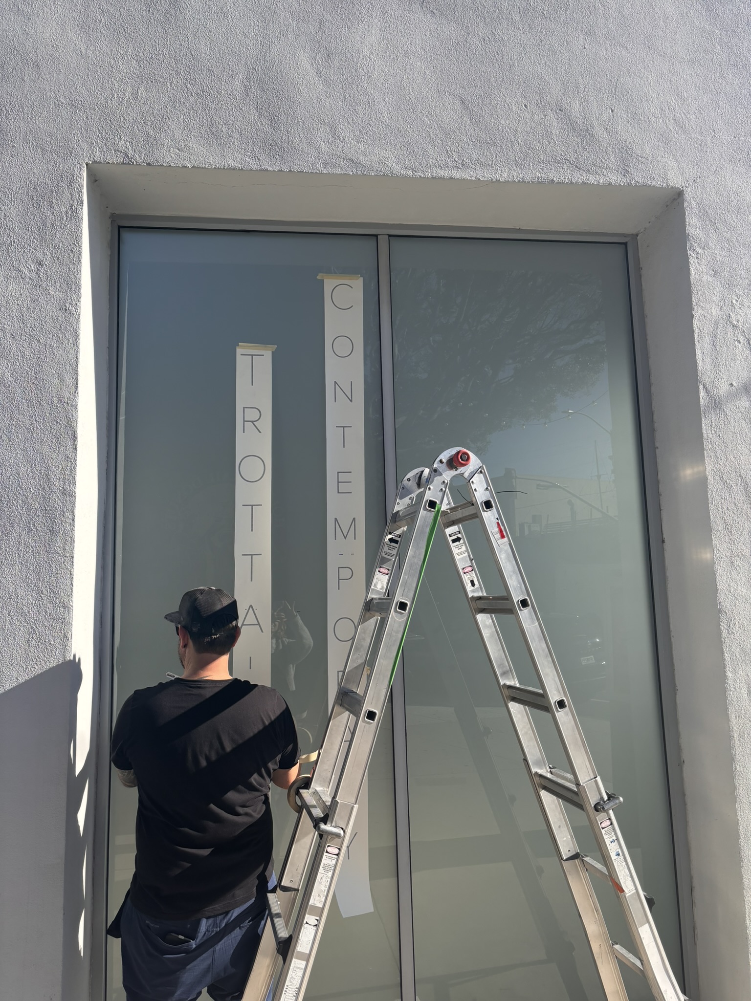 Custom Etched Vinyl Transforms Storefront in Santa Monica